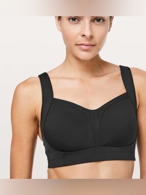 Lululemon Athletica Ta Ta Tamer III Bra size 34